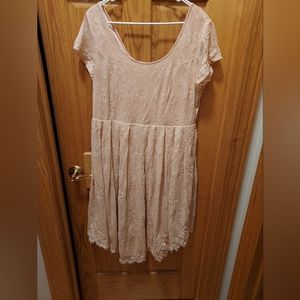 Torrid Size 18 (XXL/2X) Peach Cap Sleeve Dress with Peach Lace Overlay